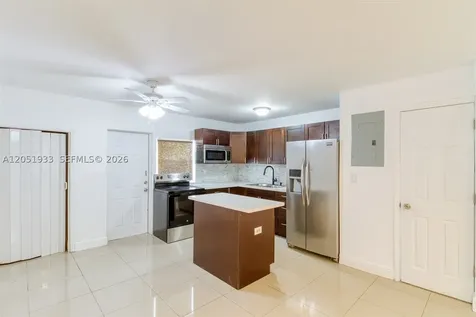 5215 SW 40th Avenue Dania Beach FL 33314