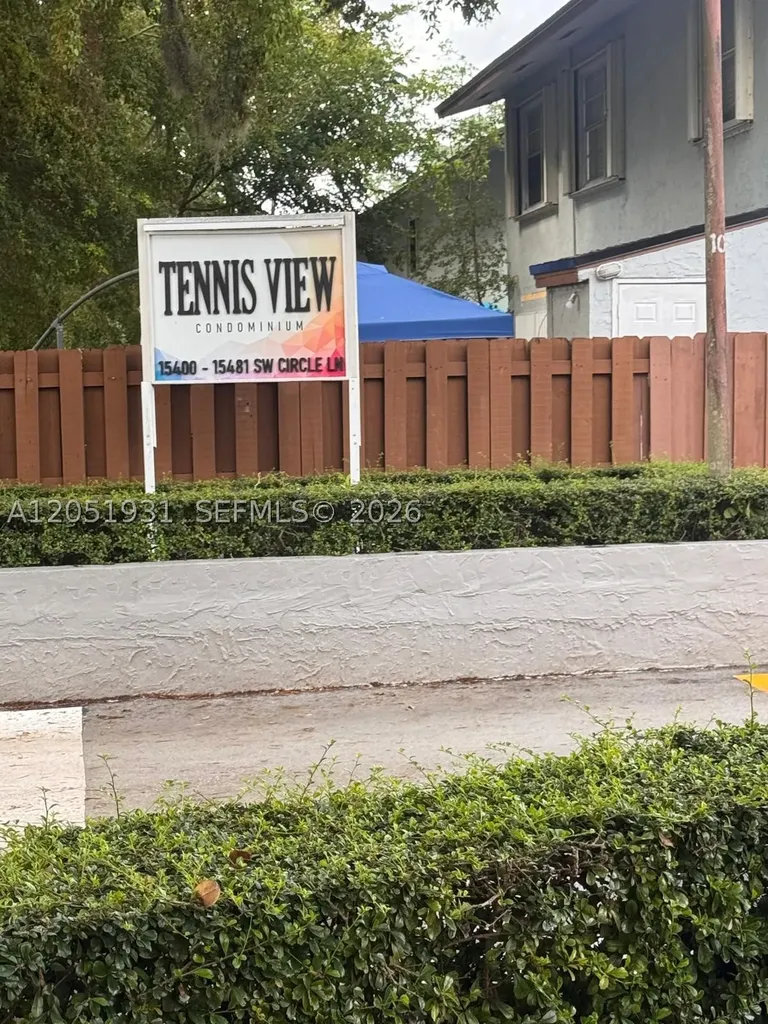 15401 SW 81st Cir Lane Miami FL 33193