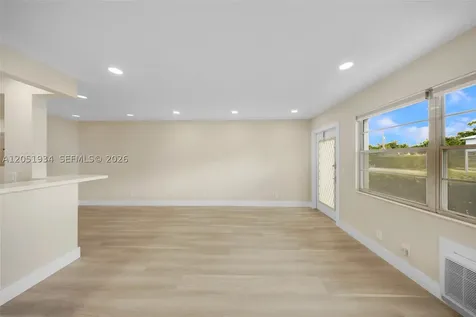 130 Ventnor I Deerfield Beach FL 33442