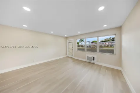 130 Ventnor I Deerfield Beach FL 33442
