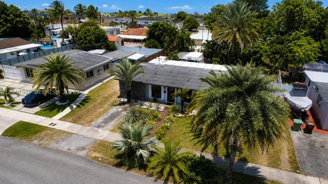 5865 W 13 Avenue Hialeah FL 33012