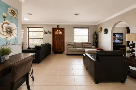 5865 W 13 Avenue Hialeah FL 33012