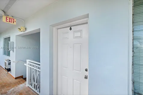 7721 Dickens Avenue Miami Beach FL 33141