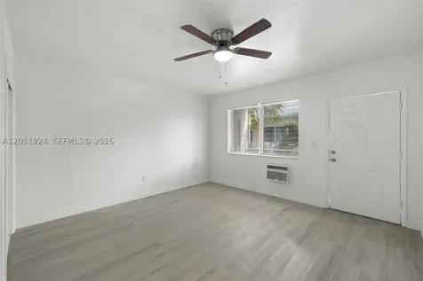 7721 Dickens Avenue Miami Beach FL 33141