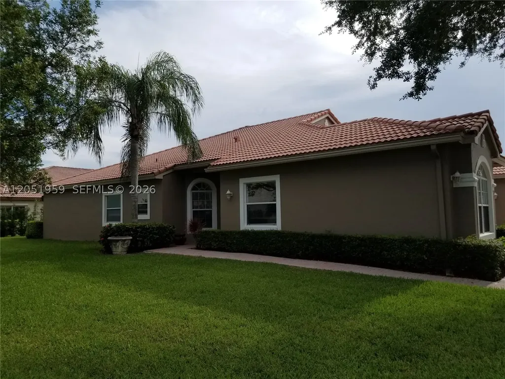 8362 Via Serena Boca Raton FL 33433
