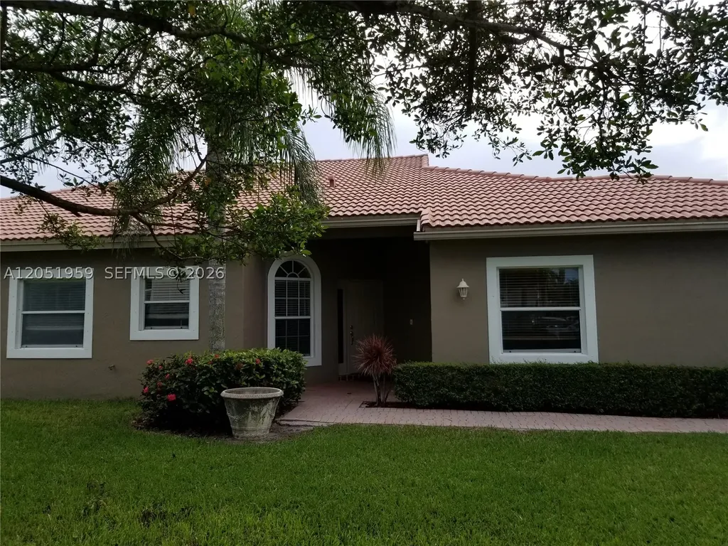 8362 Via Serena Boca Raton FL 33433