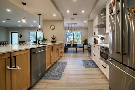 9801 SW 73rd Court Pinecrest FL 33156
