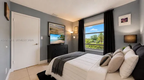 15701 W Waterside Circle Sunrise FL 33326