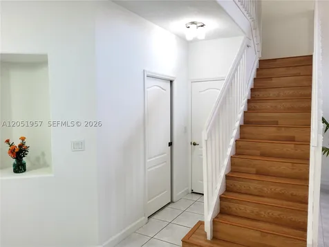 11252 NW 54th Terrace Doral FL 33178