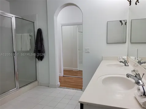 11252 NW 54th Terrace Doral FL 33178