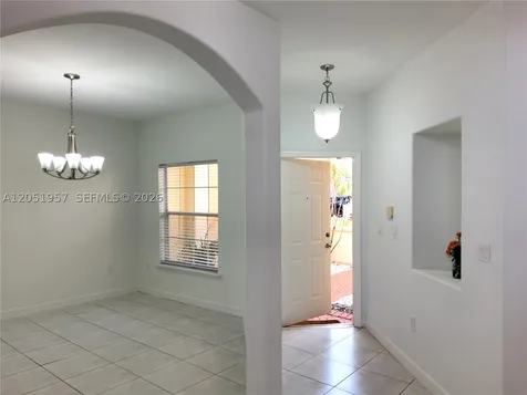 11252 NW 54th Terrace Doral FL 33178