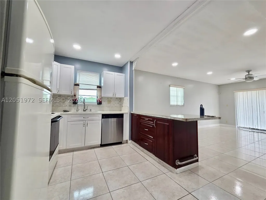 4159 NW 90th Avenue Coral Springs FL 33065