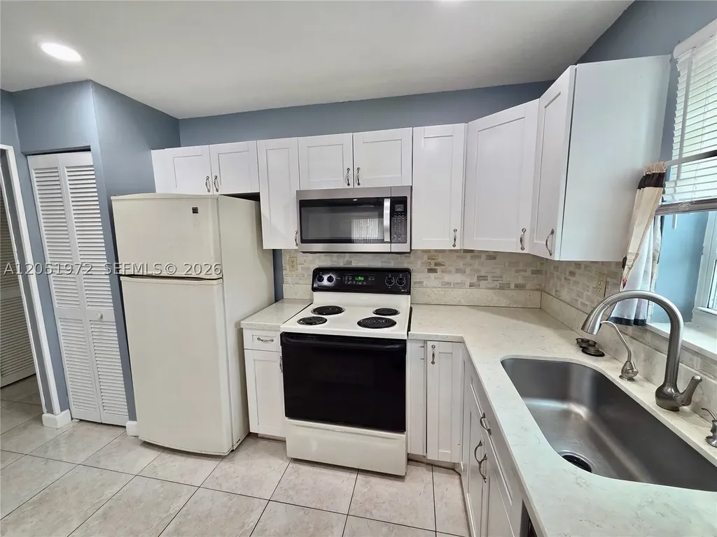4159 NW 90th Avenue Coral Springs FL 33065