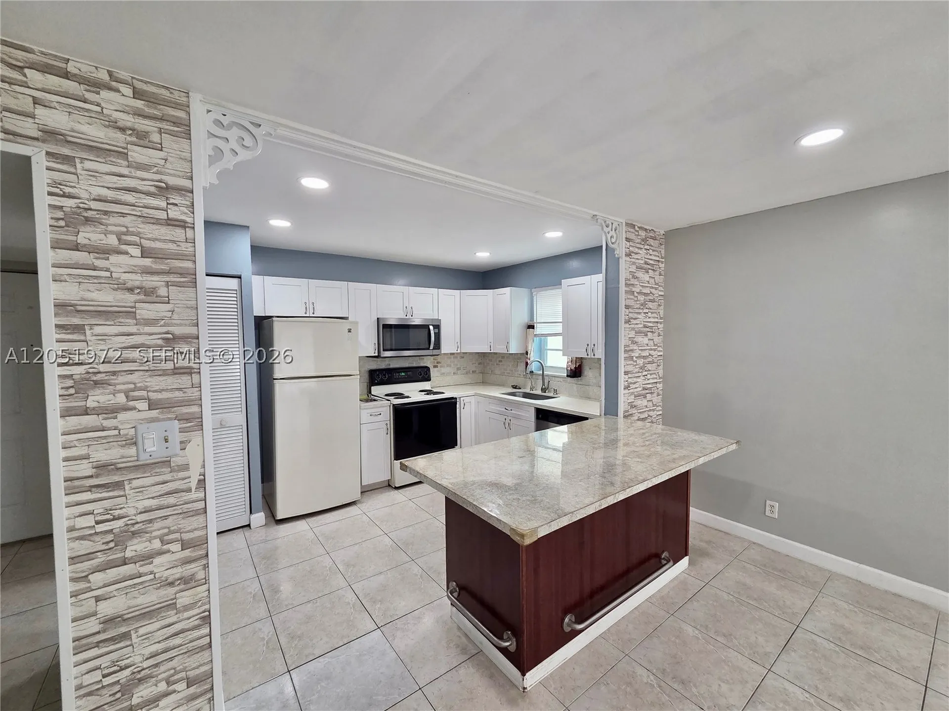 4159 NW 90th Avenue Coral Springs FL 33065