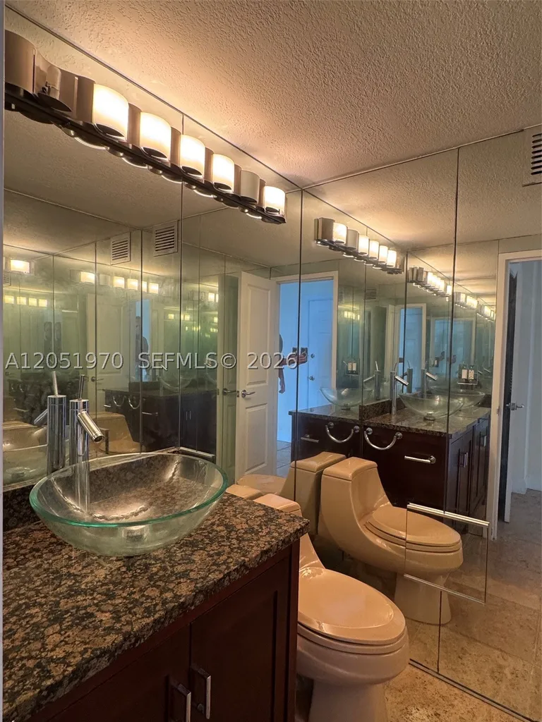 2501 S Ocean Drive Hollywood FL 33019