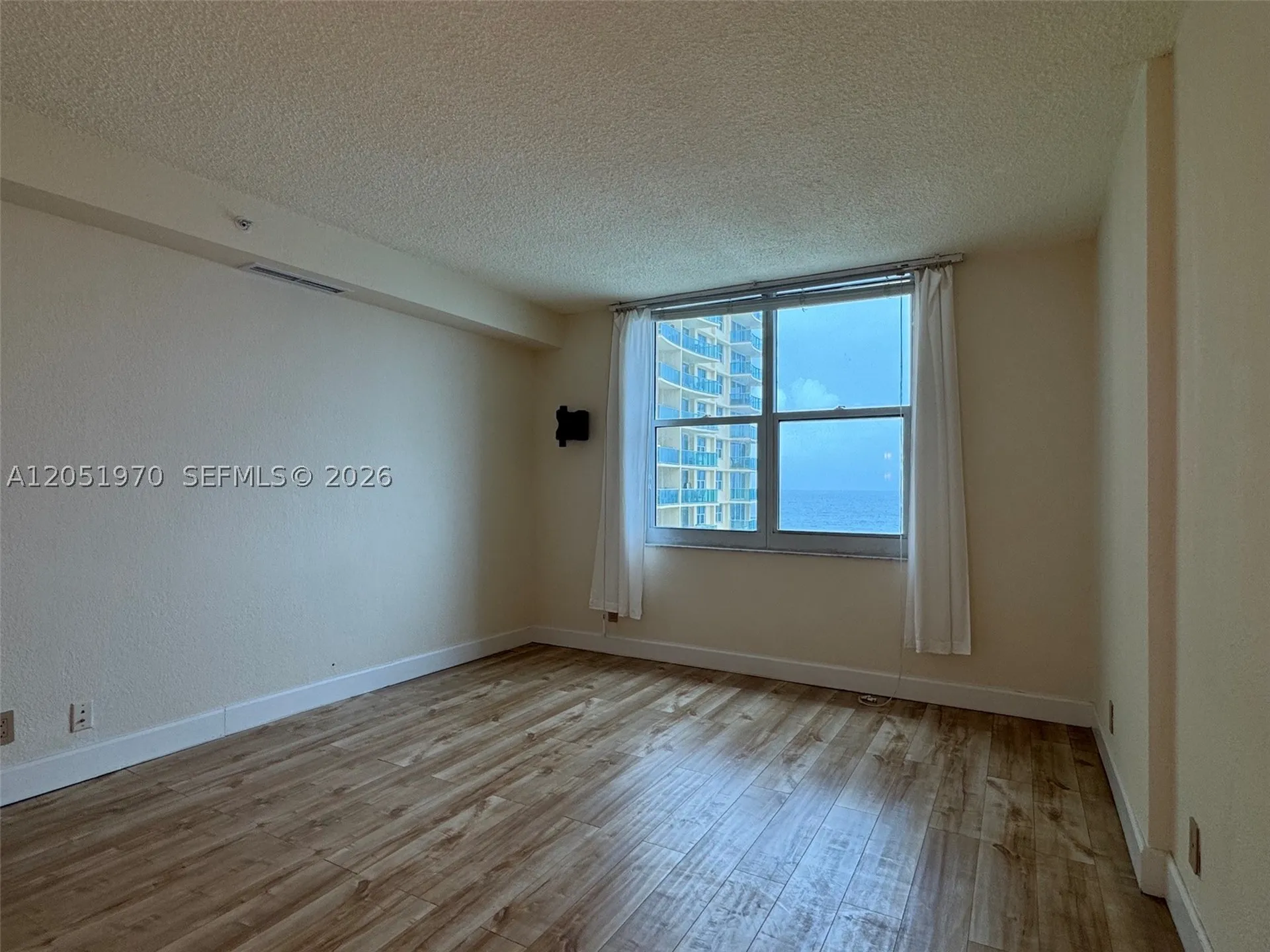 2501 S Ocean Drive Hollywood FL 33019