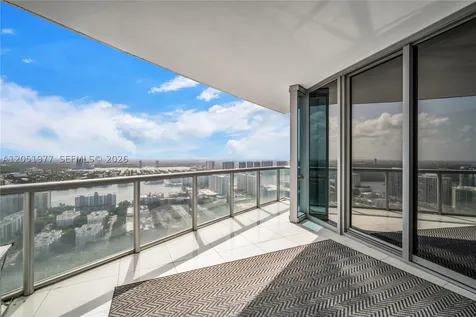 17121 Collins Avenue Sunny Isles Beach FL 33160