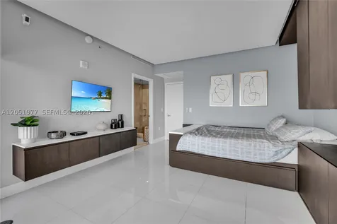 17121 Collins Avenue Sunny Isles Beach FL 33160