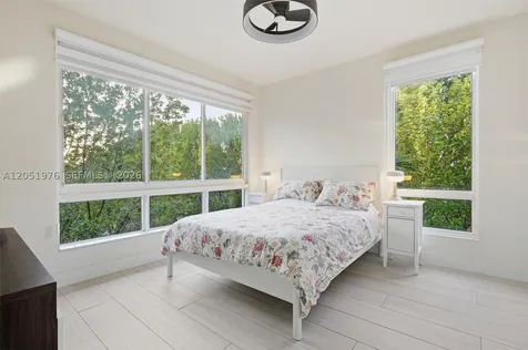 6671 NW 105th Place Doral FL 33178