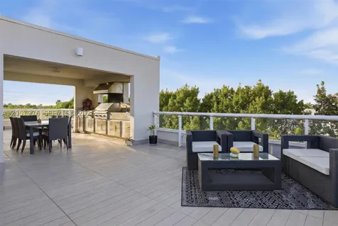 6671 NW 105th Place Doral FL 33178