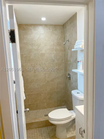 320 NE 160th Street Miami FL 33162