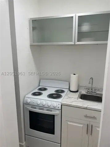 320 NE 160th Street Miami FL 33162
