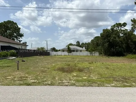 2812 SW 33 Lehigh Acres FL 33976