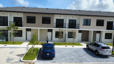1305 NW 4th Terrace Florida City FL 33034