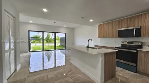 1305 NW 4th Terrace Florida City FL 33034