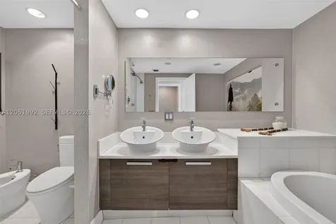 2950 NE 188th Street Aventura FL 33180