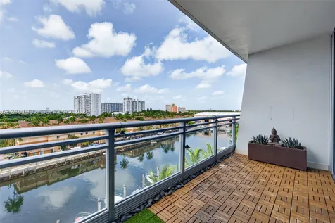 2950 NE 188th Street Aventura FL 33180