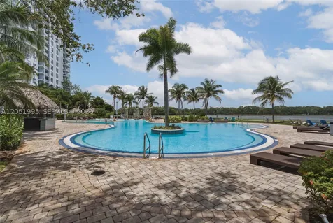 2681 N Flamingo Road Sunrise FL 33323