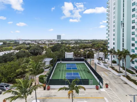 2681 N Flamingo Road Sunrise FL 33323