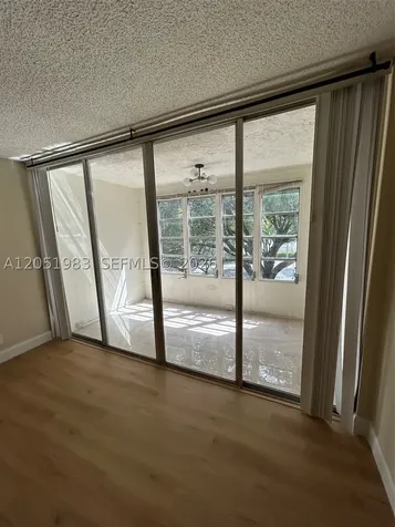 9461 Evergreen Place Davie FL 33324