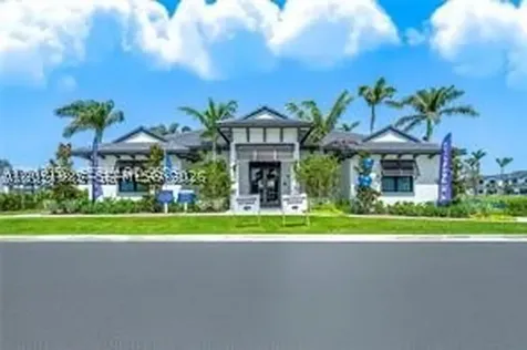 4941 Peacock Way Dania Beach FL 33312