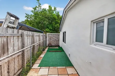 540 NE 61st Street Oakland Park FL 33334