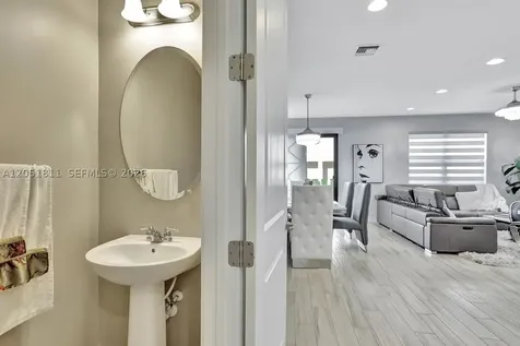 9517 Glider Way Boca Raton FL 33428