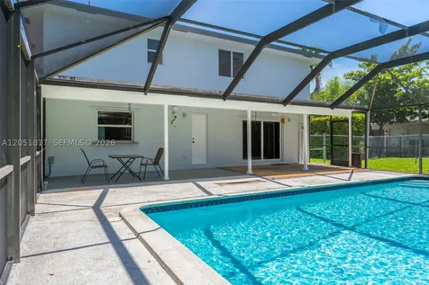 8744 SW 176th Terrace Palmetto Bay FL 33157