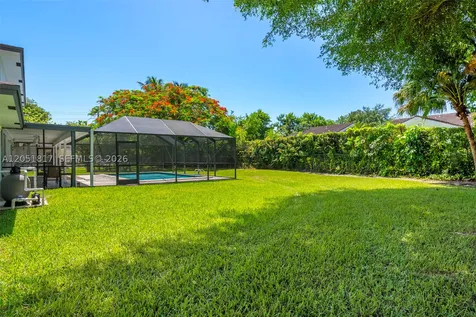 8744 SW 176th Terrace Palmetto Bay FL 33157