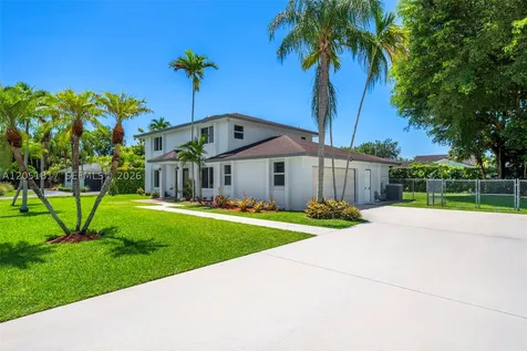 8744 SW 176th Terrace Palmetto Bay FL 33157