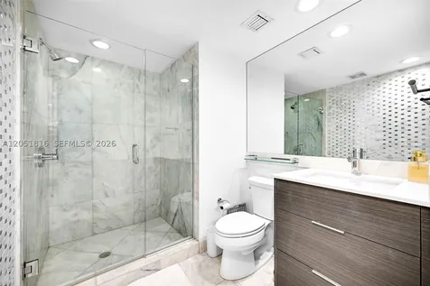 421 Meridian Avenue Miami Beach FL 33139