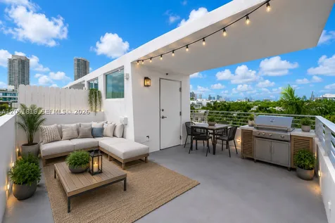 421 Meridian Avenue Miami Beach FL 33139