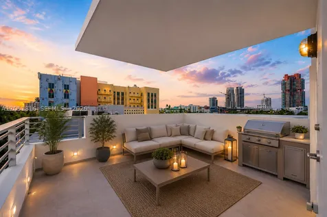 421 Meridian Avenue Miami Beach FL 33139
