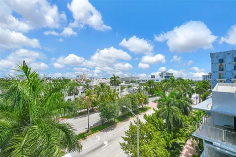 421 Meridian Avenue Miami Beach FL 33139