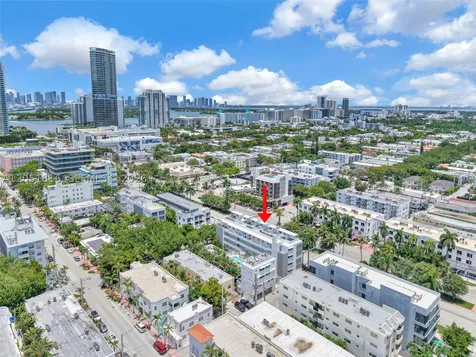 421 Meridian Avenue Miami Beach FL 33139