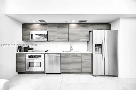 421 Meridian Avenue Miami Beach FL 33139