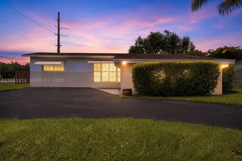 1700 N Park Road Hollywood FL 33021
