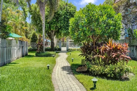 4600 SW 67th Avenue Miami FL 33155