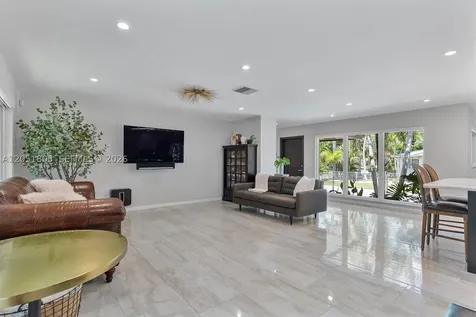 1255 Taylor Street Hollywood FL 33019