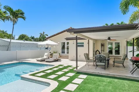 1255 Taylor Street Hollywood FL 33019